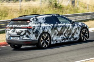 Το Polestar προσπάθησε να σκοτώσει το πίσω παράθυρο και τώρα κατασκεύασε ένα αυτοκίνητο με ένα
