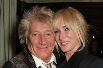 Η κόρη του Rod Stewart, Kimberly Stewart, είναι έγκυος και περιμένει το τρίτο της παιδί