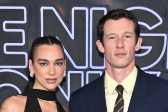 Η ιστορία αγάπης της Dua Lipa και του Calum Turner