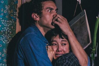 Το «Paranormal Activity» είναι μια ανατριχιαστική θεατρική εμπειρία στο Μπρόντγουεϊ