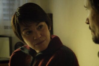 Κριτική για την ταινία «Small Things»: Το δραματικό έργο μικρού πλαισίου του Ζβονίμιρ Γιούριτς, με φόντο ένα νησί, παρουσιάζει μια ήσυχη αλλά συγκλονιστική οικογενειακή επανένωση