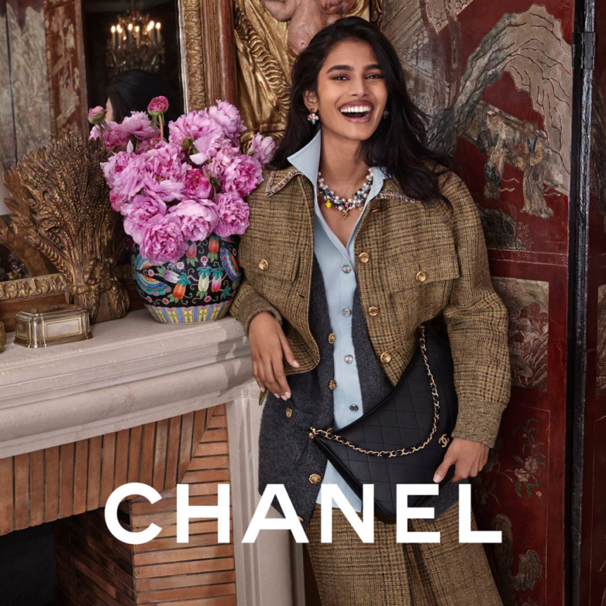 Models Descend Upon 31 Rue Cambon για την καμπάνια του Matthieu Blazy’s Fall 2026 Chanel