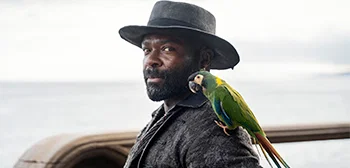 Ο David Oyelowo και η Hayley Atwell στο τρέιλερ της μίνι σειράς του Treasure Island