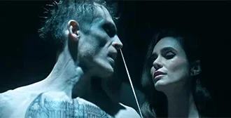 Freaky trailer για την ταινία τρόμου «Vampire Carnival» με πρωταγωνίστρια τη Nell Verlaque