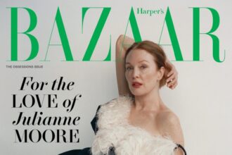 Η Julianne Moore επιστρέφει στο εξώφυλλο του Harper’s Bazaar εννέα χρόνια μετά την τελευταία της εμφάνιση