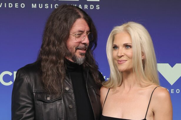 MTV VMAs: Dave Grohl, Jordyn Blum’s Date Night After Baby Revelation