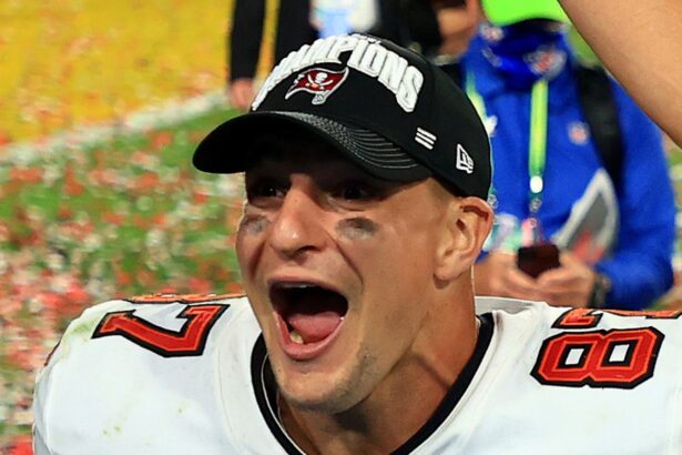 Rob Gronkowski Speaks on Tom Brady Dating After Gisele Bündchen Divorce