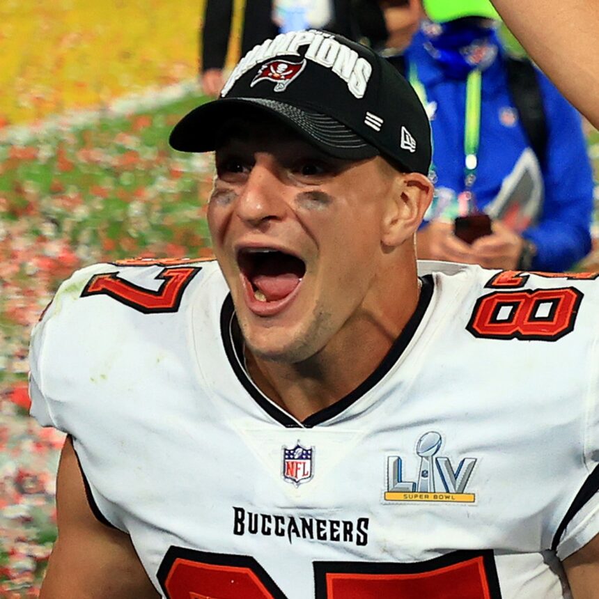 Rob Gronkowski Speaks on Tom Brady Dating After Gisele Bündchen Divorce