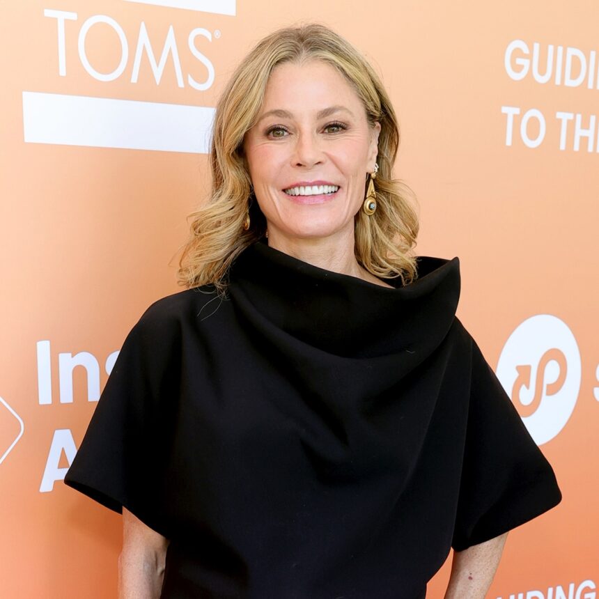 Modern Family’s Julie Bowen Shares New Boyfriend, Dating Update