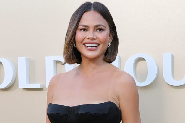 John Legend, Chrissy Teigen’s 4 Kids  Pose in Rare School Photo
