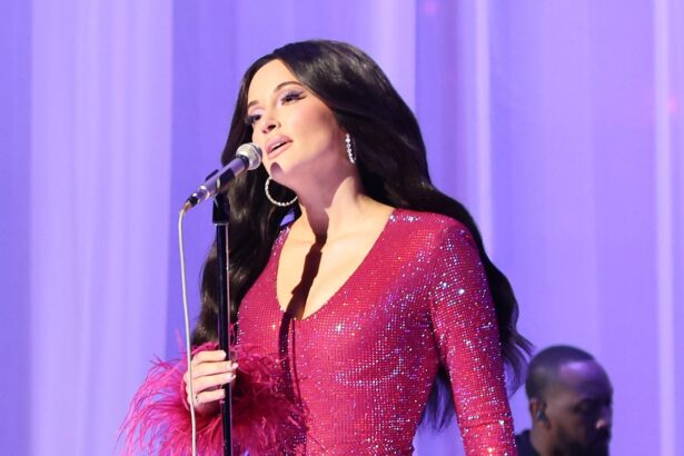 VMAs 2026: Dolly Parton Honored by Kacey Musgraves in Tribute