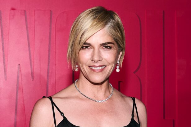 Selma Blair Has Curly Hair in Blonde Pixie Cut Transformation