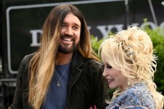 Dolly Parton Wrote Billy Ray Cyrus a Letter After They Met in 1992