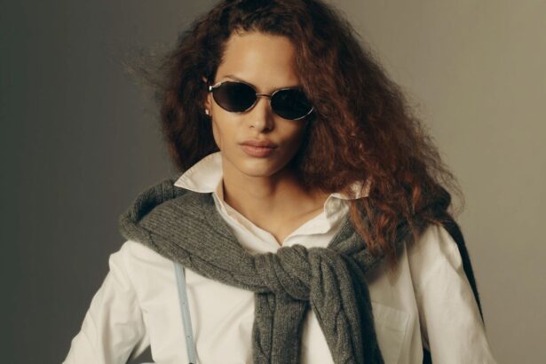 Stylist Jason Bolden on How To Give Quince Basics a Polished ’90s Feel