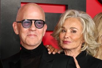 American Horror Story 13: How Ryan Murphy Got Jessica Lange to Return