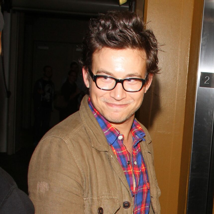 Jonathan Taylor Thomas Arrested on Public Intoxication, Obstruction Charges