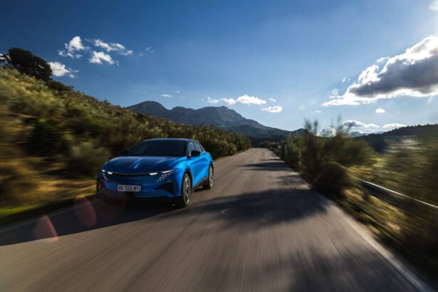 Alpine: Η ιστορική γαλλική μάρκα επιστρέφει δυναμικά στην Ελλάδα με A290 και A390