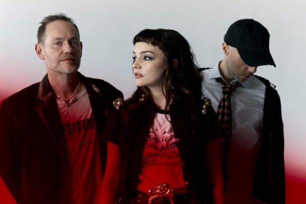 Chvrches Sign With Futures Music Group