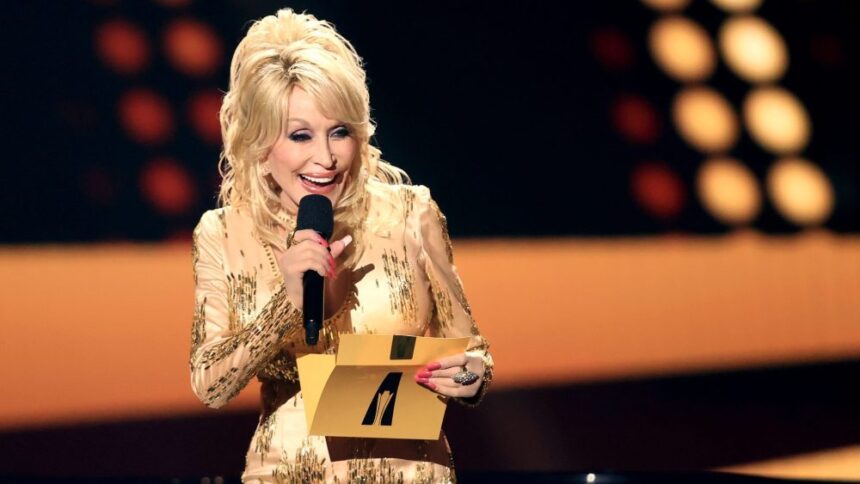 Dolly Parton Gets New Hollywood Walk of Fame Star