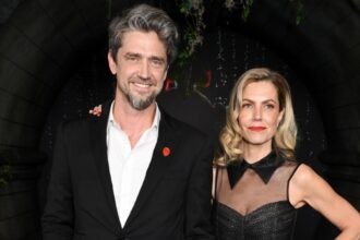 ‘It: Welcome to Derry’ Creators Andy and Barbara Muschietti on Tim Curry