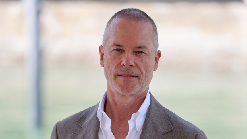 Guy Pearce Reunites With Andrew Baird for Upcoming Thriller ‘Bottle’