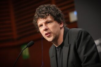 Jesse Eisenberg on ‘The Debut’ and How Community Theater Saved Him