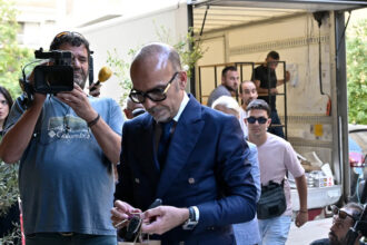 Αθηναϊκή Λέσχη: «Πάγωσε» τη συμμετοχή του Ηλία Θεοδωρόπουλου για 6 μήνες μετά τον θάνατο Μαζωνάκη – Τι δηλώνει ο πρόεδρός της στο Newsbeast