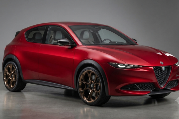 Νέα Alfa Romeo: Επιστρέφει το hatchback που περίμεναν οι Alfisti
