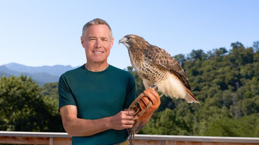 Jeff Corwin Returns to TV With New Wildlife Conservation Series