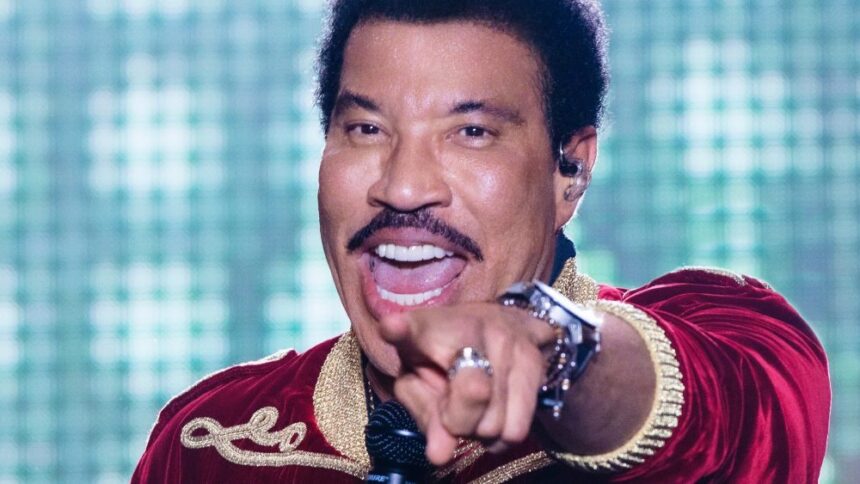 Lionel Richie Undergoes Heart Procedure, Cancels Concerts