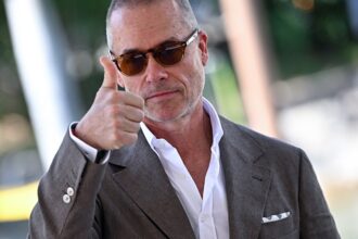 Rupert Murdoch ‘Very Happy’ Guy Pearce Playing Him in ‘Ink,’ Actor Says
