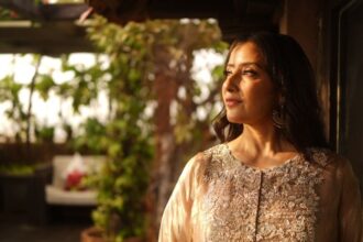 Manisha Koirala Attached to Star in ‘Cowgirls & Indians’