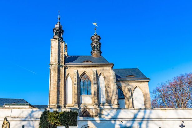 Sedlec Ossuary: Το εκκλησάκι στην Τσεχία που είναι διακοσμημένο με ανθρώπινα οστά