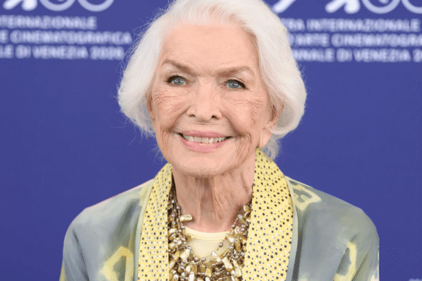Ellen Burstyn Criticizes Method Acting, Recalls Meeting Marilyn Monroe