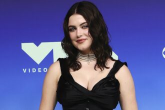 VMAs 2026: Off Campus’ Ella Bright Addresses Belmont Cameli Feud Rumors