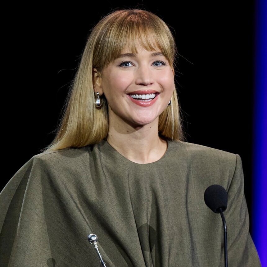 Jennifer Lawrence Joins Instagram With @JLaw Social Media Account