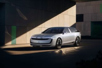 Skoda: Η Vision O φέρνει ανατροπή σε Octavia και Superb