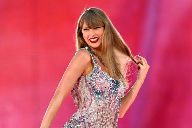 Taylor Swift Attends Travis Kelce’s First Chiefs Game After Wedding