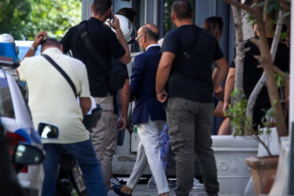 Θάνατος Μαζωνάκη: Ο γιατρός εκπαίδευε Φιλιππινέζα συνάδελφό του σε θεραπείες με βλαστοκύτταρα – Δείτε βίντεο
