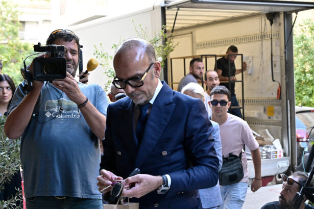 Άλλοθι με κολονοσκόπηση έχτιζε ο γιατρός του Μαζωνάκη – Το έγγραφο που εξετάζει η ΕΛ.ΑΣ.