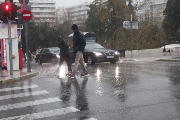 Ραγδαία μεταβολή του καιρού από την Τρίτη – Η πρόγνωση του Καλλιάνου για τις 13 περιοχές που κινδυνεύουν – Τι θα συμβεί στην Αττική
