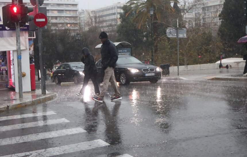 Ραγδαία μεταβολή του καιρού από την Τρίτη – Η πρόγνωση του Καλλιάνου για τις 13 περιοχές που κινδυνεύουν – Τι θα συμβεί στην Αττική