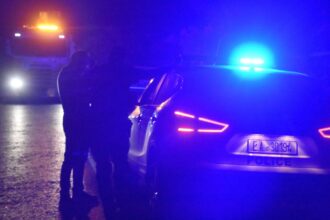 Διπλή έκρηξη τα ξημερώματα στην Αθήνα – Στο στόχαστρο δύο καταστήματα με πανομοιότυπο τρόπο