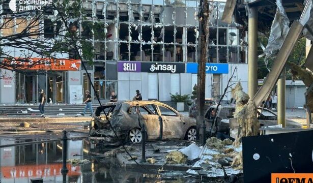 Πόλεμος στην Ουκρανία: Τουλάχιστον πέντε νεκροί και 67 τραυματίες από τη ρωσική επιδρομή σε εμπορικό κέντρο