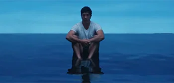 Πλήρες τρέιλερ για το Slacker Comedy “Junk” με τους Schwimmer, Ryder, Malone