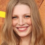 Η Hunter Schafer αποκαλύπτει ότι υποβλήθηκε σε χειρουργική επέμβαση στα γεννητικά όργανα