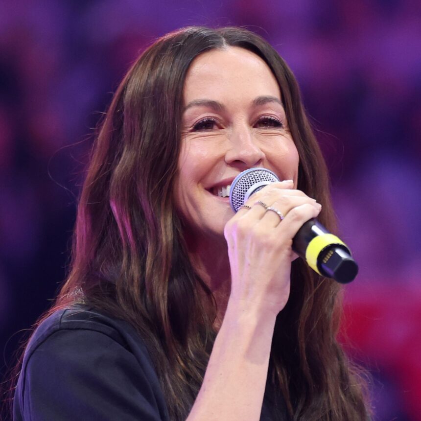 Τελικοί WNBA: Η Alanis Morissette θα ερμηνεύσει τον εθνικό ύμνο στον 2ο αγώνα