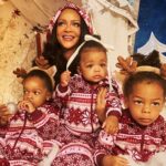 Η Rihanna προσφέρει τη σειρά Savage X Fenty με Πυτζάμες για Μαμά και Παιδί προς 25 δολάρια για τις γιορτές.