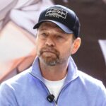 Ο Τζέισον Πρίστλεϊ από το «Beverly Hills, 90210» αποκαλύπτει πώς η φήμη επηρέασε τις φιλίες του.