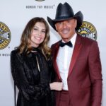 Ο Tim McGraw και η Faith Hill σε μια σπάνια έξοδο με τις κόρες τους, Audrey και Maggie